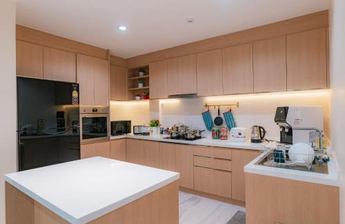 Wattana Villa | MODERN - 6Beds, CITY CENTER, Phrom Phong BTS, Em District, Terminal 21