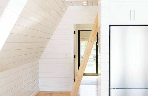 Brewster Cottage | Modern A-Frame cottage with Pool set on a Horse Farm. 5 minutes from the beach!