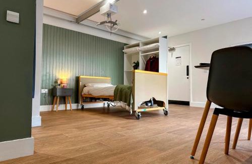West Linton Apartment | Modern Accessible Apartment with Interconnecting Room