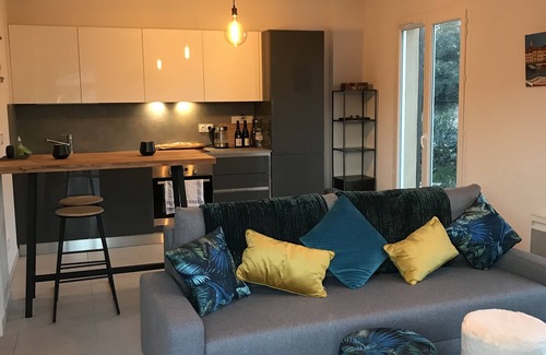 Plan-de-la-Tour Apartment | Modern, air-conditioned 2-bed duplex apt with beautiful private terrace & garden