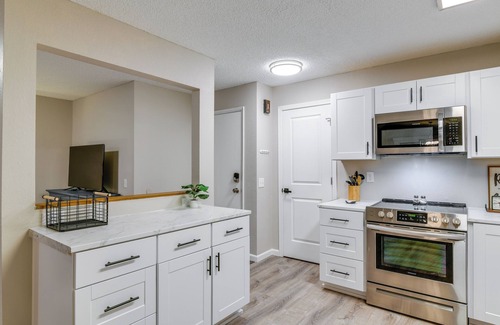 Russian Jack Park Apartment | Modern Anchorage Apartment Near Hospitals!