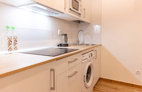 San Diego Apartment | Modern and Bright Apartment in the Heart of Vallecas