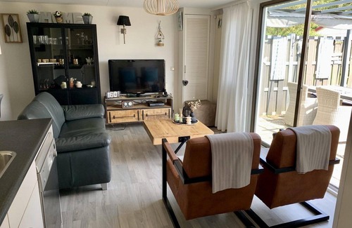 Sint Maartensvlotbrug House | Modern and comfortably furnished vacation bungalow for 4 people, 2 bedrooms, WLAN