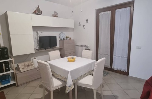 Monterotondo Apartment | Modern and comfortable apartment with kitchen on the outskirts of Rome.