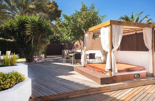 Portals Nous House | Modern and newly reformed villa in Portals
