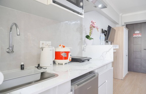 Kebagusan Apartment | Modern And Restful Studio At Kebagusan City Apartment