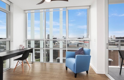Zetland Apartment | Modern and Spacious 2BR Zetland Apartment Facing the Setting Sun