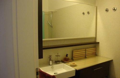 Falca Apartment | Modern and Spacious Apartment in Lisboa