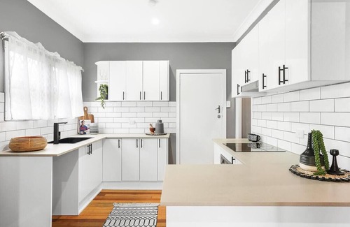 Gulliver Apartment | Modern and Stylish 3Bed 2Bath home Townsville