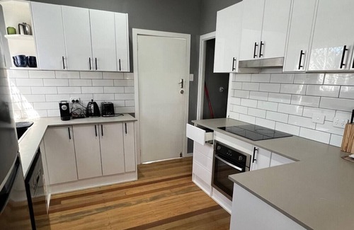 Gulliver Apartment | Modern and Stylish 3Bed 2Bath home Townsville