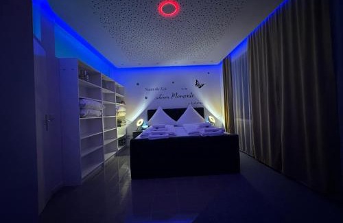 Neuburg Apartment | Modern Apartments Neuburg U - TOP - 2 Zimmer, Komfort, Zentrum, Wi-Fi, Smart TV, Stellplatz, Küche
