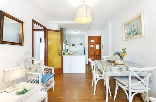Puerto de Soller Apartment | Modern Apartment "Bouganvillea" with Wi-Fi, Garden & Terrace