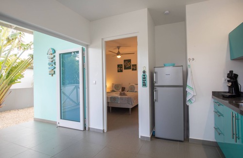 Fontein Apartment | Modern Apartment 1BR Retreat Pool Side