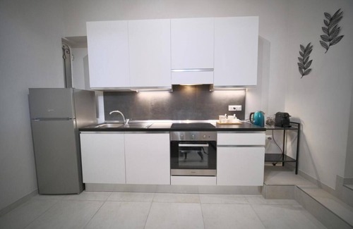 Crocetta Apartment | Modern apartment ❴ 300 mt. from PORTA NUOVA ❵