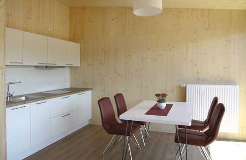 Ebrach Apartment | Modern apartment (57sqm) with south-facing balcony