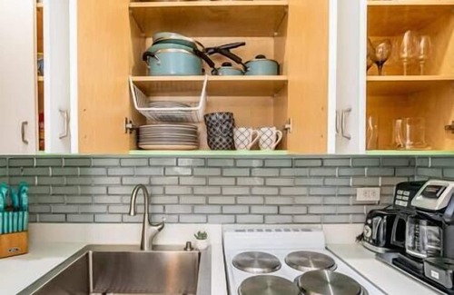 Flagami House | Modern Apartment by Coral Gables. 4mi Airport. 10mi Beach!