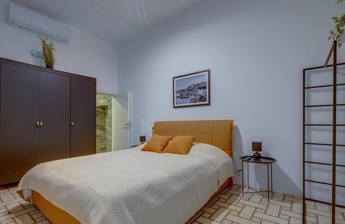 Floriana Apartment | Modern Apartment close to Valletta