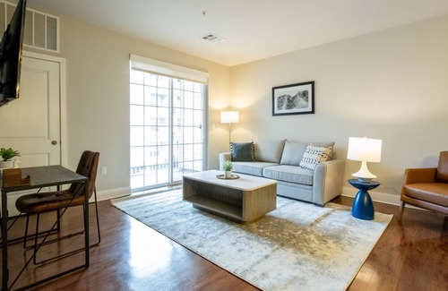 Plymouth Meeting Apartment | Modern Apartment in Prime Location (ID6999)