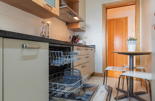 Sao Jorge de Arroios Apartment | Modern Apartment in Anjos by LovelyStay