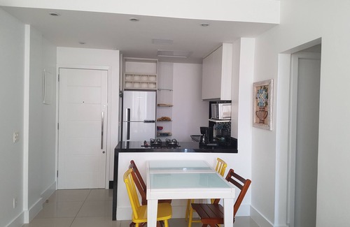 Copacabana Apartment | Modern Apartment in Copacabana