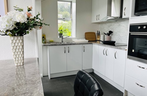 Dunedin City Centre Apartment | Modern Apartment in Dunedin Central