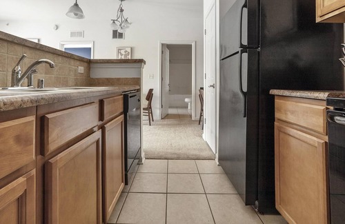 Lexington Apartment | Modern Apartment in Prime Location (ID5959X38)