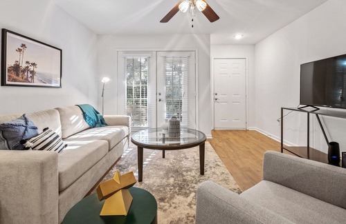Citrus Park Apartment | Modern Apartment in Prime Location (ID7030X66)