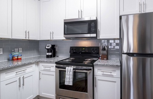 Sand Ridge Apartment | Modern Apartment in Prime Location (ID8267X63)