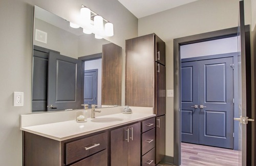 Fishers Apartment | Modern Apartment in Prime Location (ID1011X592)