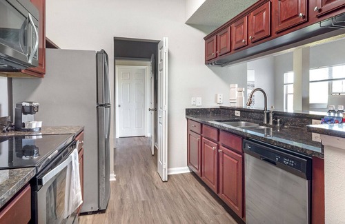 Sanford Apartment | Modern Apartment in Prime Location (ID1189X976)