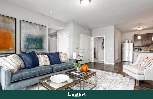 Sunbury Apartment | Modern Apartment in Prime Location (ID4158X08)