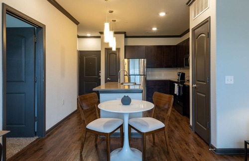 Steiner Ranch Apartment | Modern Apartment in Prime Location (ID3752X32)