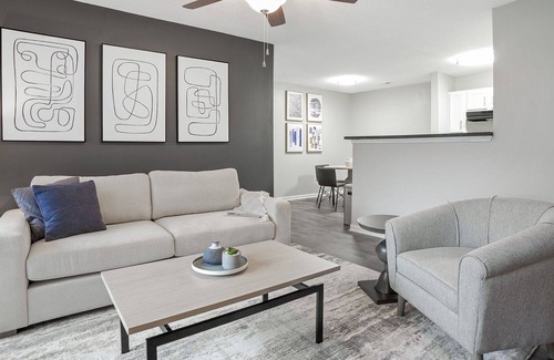 Dallas Apartment | Modern Apartment in Prime Location (ID1201X619)