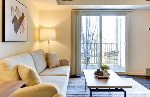 South Ogden Apartment | Modern Apartment in Prime Location (ID7595X39)