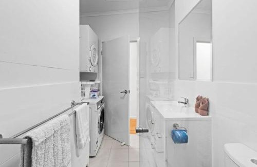 Norman Park Apartment | modern apartment in the heart of Norman Park