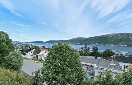Tromso Apartment | Modern apartment in the center of the island
