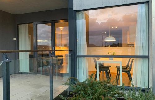 Jorpeland Apartment | Modern apartment in the Harbour of Jørpeland