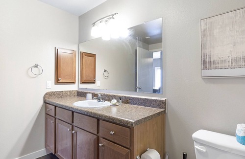 Brooks City Base Apartment | Modern Apartment in Prime Location (ID6709X12)