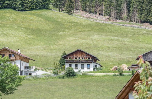 Rio Bianco Apartment | Modern Apartment "Reider" with Mountain View, Wi-Fi, Balcony & Sauna