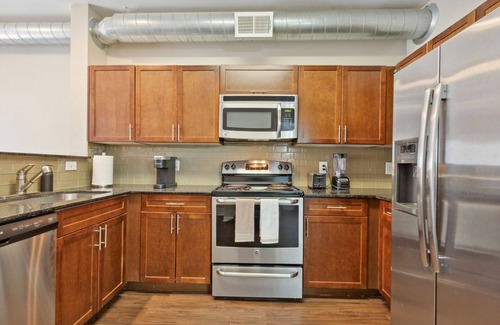 Rural North Boulder Apartment | Modern Apartment with Amenities 105
