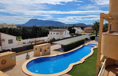 Denia Apartment | Modern apartment with pool that sleeps up to 3 people 400m from the sandy beach.