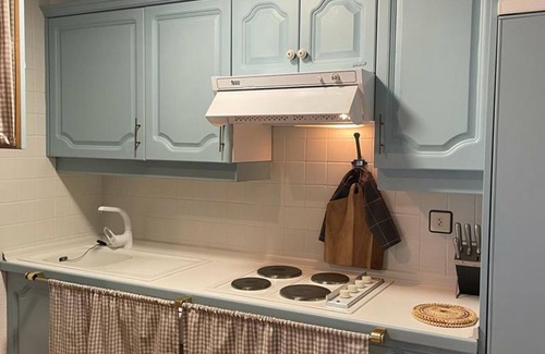 Jaca Apartment | Modern Apartment with Pool, Gym, and Terrace near Jaca Center