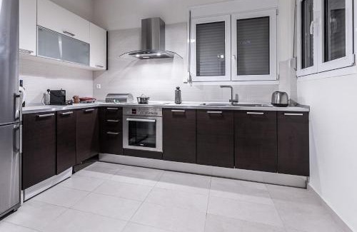 Epanomi House | Modern apartment with wonderful view