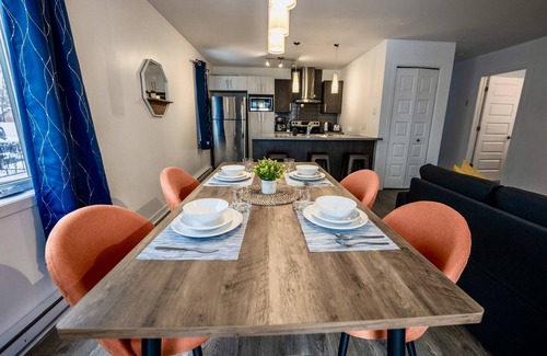 Laval-des-Rapides Apartment | Modern apartments 2 Bedrooms 4 beds AC Wi-Fi Free Parking Smart TV
