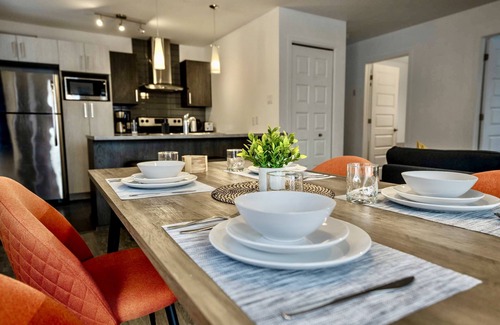 Laval-des-Rapides Apartment | Modern apartments 2 Bedrooms 4 beds AC Wi-Fi Free Parking Smart TV