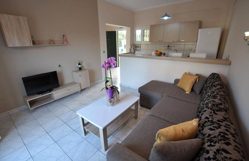 Roda Apartment | Modern Apartments and Studios close to the beach and the resort centre
