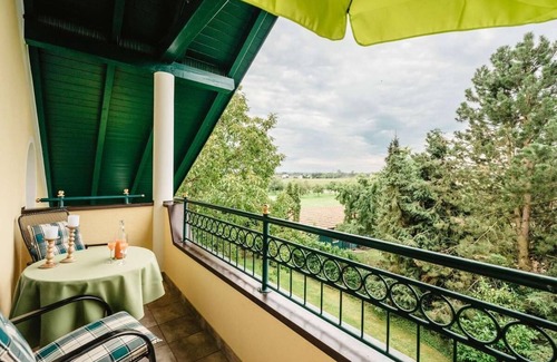 Bad Fuessing Apartment | Modern app. (46m2), fully equipped kitchen