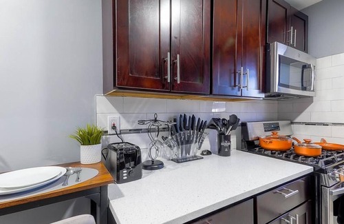 Lodi Apartment | ★Modern Apt 10 min to American Dream Mall! Near NYC & EWR Airport★