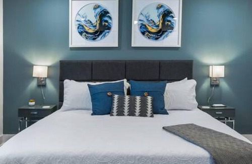Forest Park Apartment | Modern Apt Close to Restaurants - Highland Golf