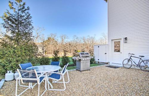 Lagoon Heights Apartment | Modern Apt Near Marthas Vineyard Beaches!